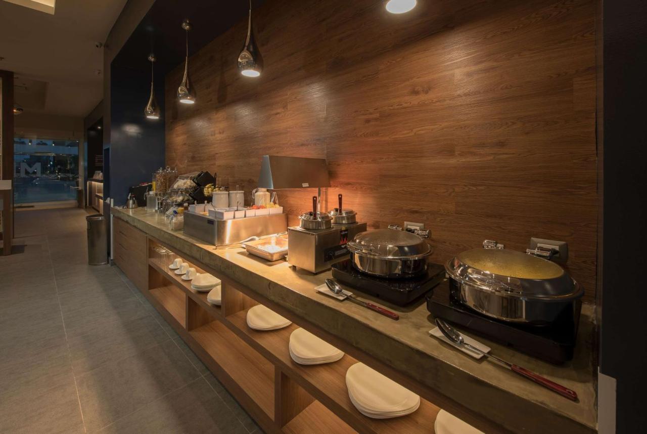 Microtel Inn & Suites By Wyndham Guadalajara Sur Palomar Εξωτερικό φωτογραφία